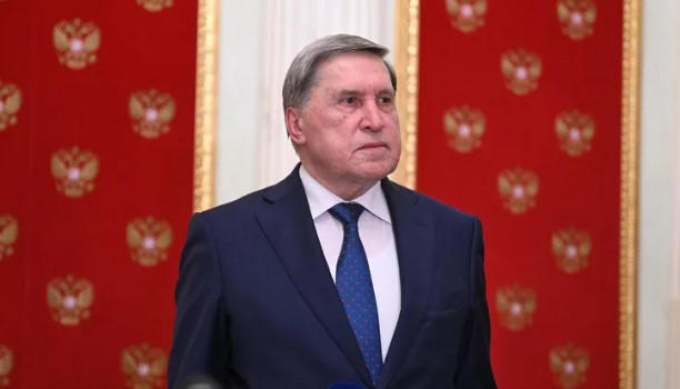 იური უშაკოვი - გამორიცხული არ არის, რომ ზელენსკიმ არჩევნების ჩატარება უბრალოდ დროებითი ცეცხლის შეწყვეტის მიღწევის შესაძლებლობად განიხილოს