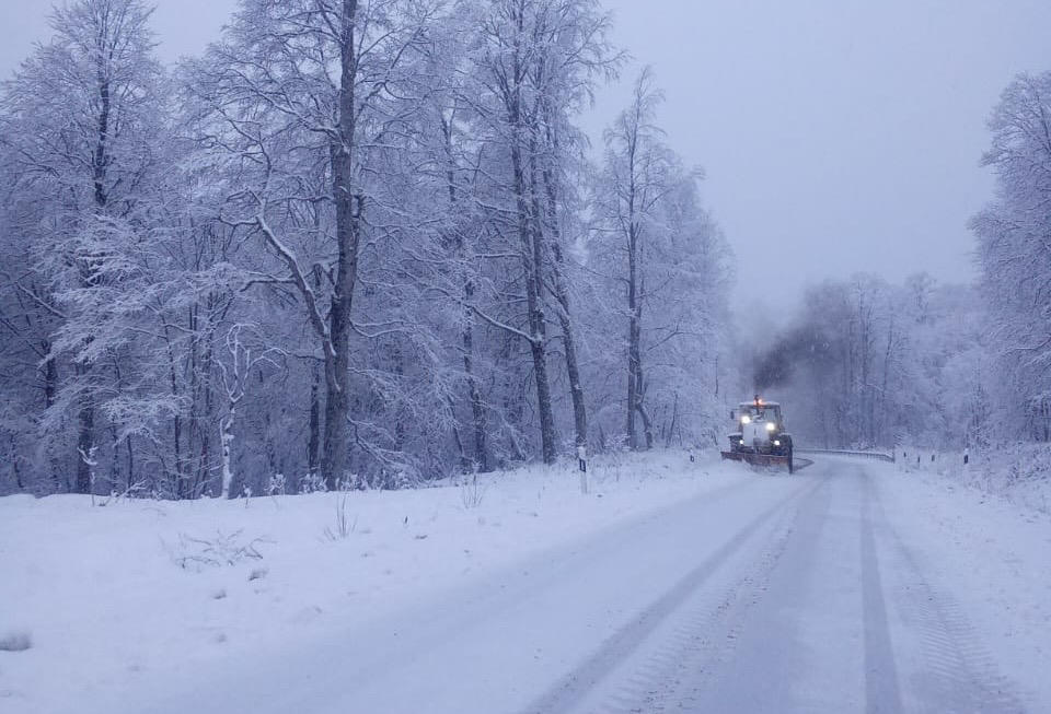 საჩხერე(სარეკი)-უზუნთა-შქმერი-ზუდალის გზაზე მისაბმელიანი და ნახევრადმისაბმელიანი ავტოტრანსპორტის მოძრაობა აკრძალულია
