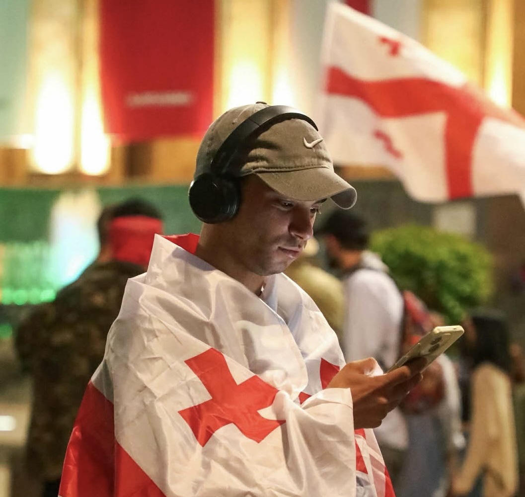 აქტივისტ გიორგი სტეპანოვის ინფორმაციით, მას ფიზიკურად გაუსწორდნენ