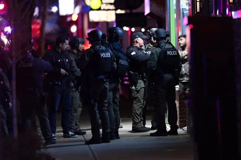 აშშ-ში, ბრაუნის უნივერსიტეტში სროლის შედეგად 2 სტუდენტი დაიღუპა და 9 დაიჭრა, ეჭვმიტანილის ძებნა გრძელდება