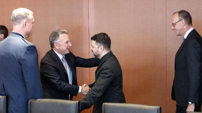 მედია - ბერლინში უკრაინისა და აშშ-ის დელეგაციებს შორის მოლაპარაკებები დასრულდა