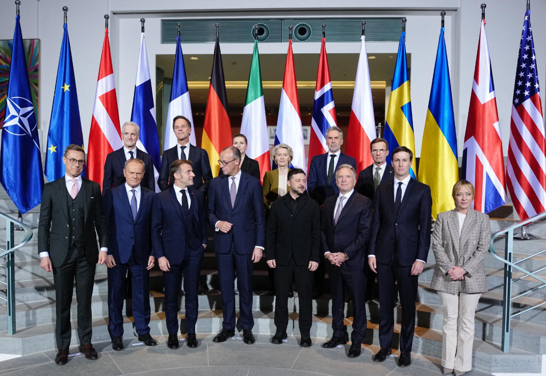 ბერლინში აშშ-ის დელეგაციას, ვოლოდიმირ ზელენსკისა და ევროპელ ლიდერებს შორის შეხვედრა მიმდინარეობს