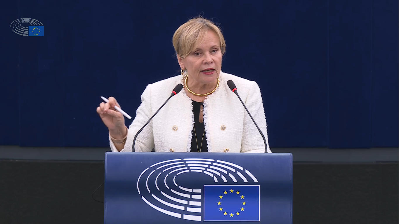 რასა იუკნევიჩიენე - ფაქტი, რომ საქართველოს მთავრობას დამოუკიდებელი გამოძიების ეშინია, იმას აჩვენებს, რომ მათ სიმართლისა და დასჯის ეშინიათ - ეს აჩვენებს, რომ BBC-ის მიერ გამოვლენილი ფაქტები დიდი ალბათობით, სიმართლეა