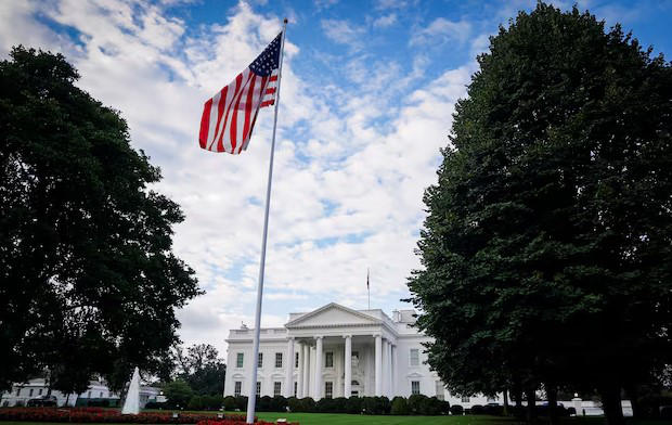 დონალდ ტრამპმა დამატებით შვიდი ქვეყნის მოქალაქეებს აშშ-ში შესვლა აუკრძალა