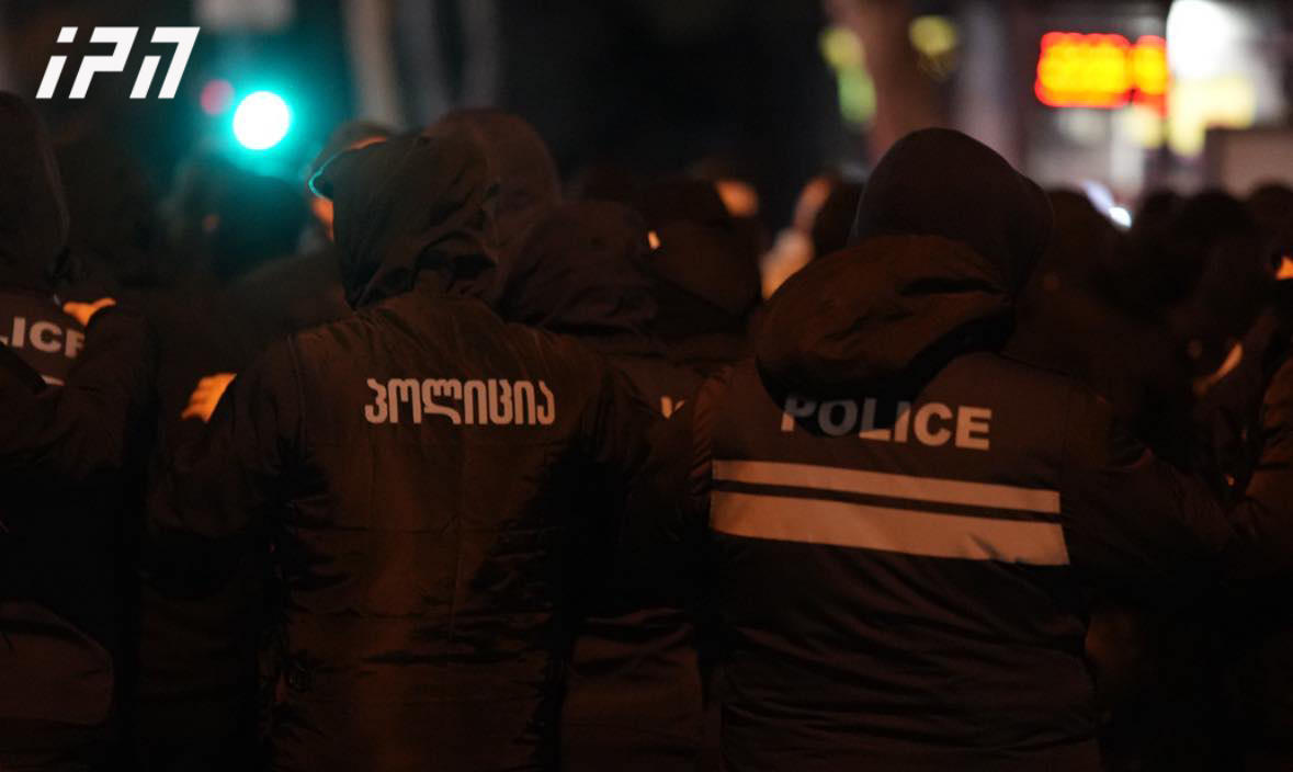 შსს - კასპში ბრალდებულმა პირმა დაკავების მიზნით მისულ სამართალდამცველებს ცეცხლი გაუხსნა