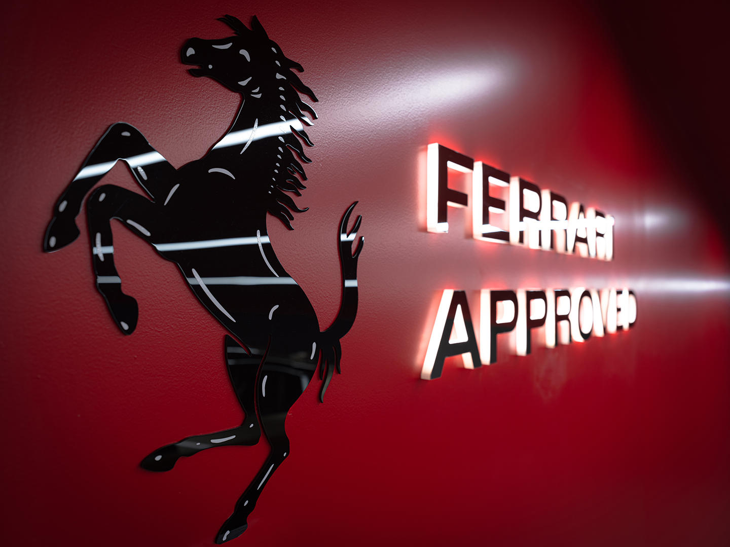 Ferrari თბილისში ახალ Pre-Owned შოურუმსა და სერვისცენტრს ხსნის