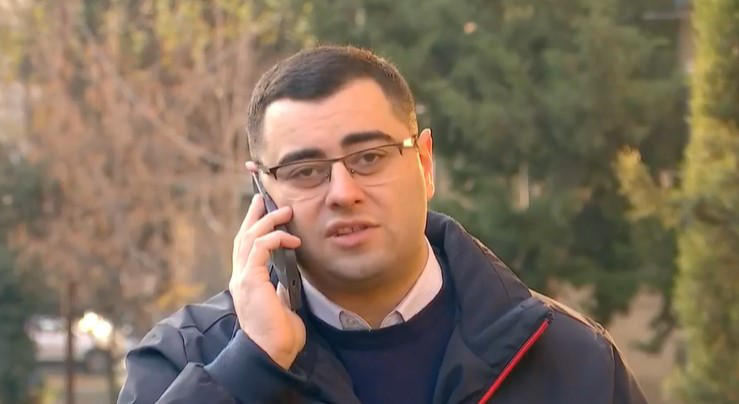 გიგა ლემონჯავა - არ მახსენდება, ასე ადრე, სპეციალურად გამოეშვათ ადამიანი ციხიდან, რომ კადრები არ არსებობდეს, როგორ ტოვებს საპყრობილეს - ეს მიუთითებს, ე.წ. ხელისუფლება რეალობისგან რამდენად არის მოწყვეტილი და გასული მომსახურების ზონიდან