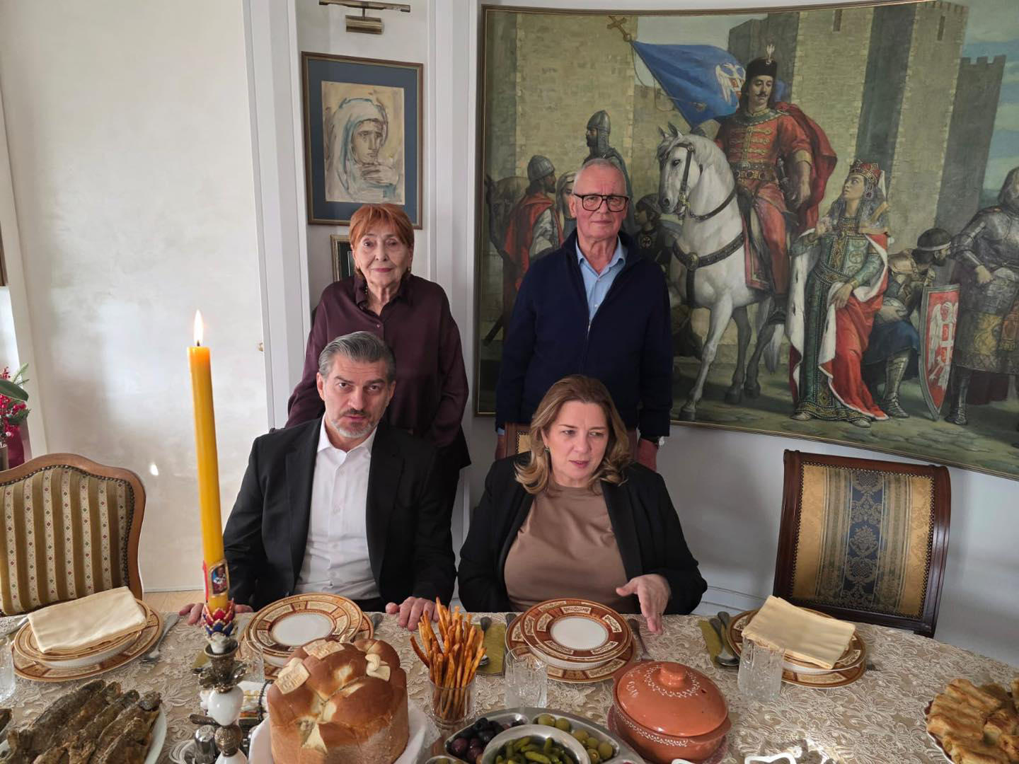 მიხეილ ყაველაშვილი - პრეზიდენტმა ალექსანდარ ვუჩიჩმა მე და ჩემი მეუღლე დაგვპატიჟა თავის დიდ ოჯახში - ეს იყო უბრალოდ ოჯახური ვახშამი, გულწრფელი საუბრებით და შეგრძნებით, რომ თავს გრძნობ ისე, როგორც საკუთარ ოჯახში