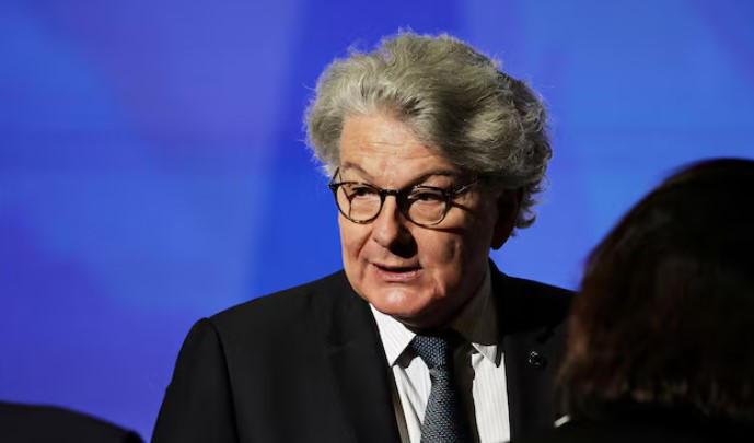 Reuters - აშშ-მა ყოფილ ევროკომისარს სავიზო შეზღუდვები დაუწესა