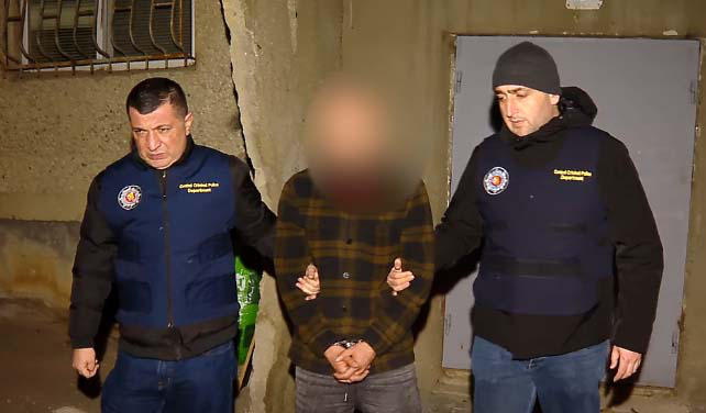 სამართალდამცველებმა 4 ლიტრამდე ნარკოტიკული საშუალება „ალფა-პვპ“-ს შემცველი სითხე და 16 შეკვრად დაფასოებული ამავე სახის ნარკოტიკი ამოიღეს - შსს-მ 2 პირი დააკავა