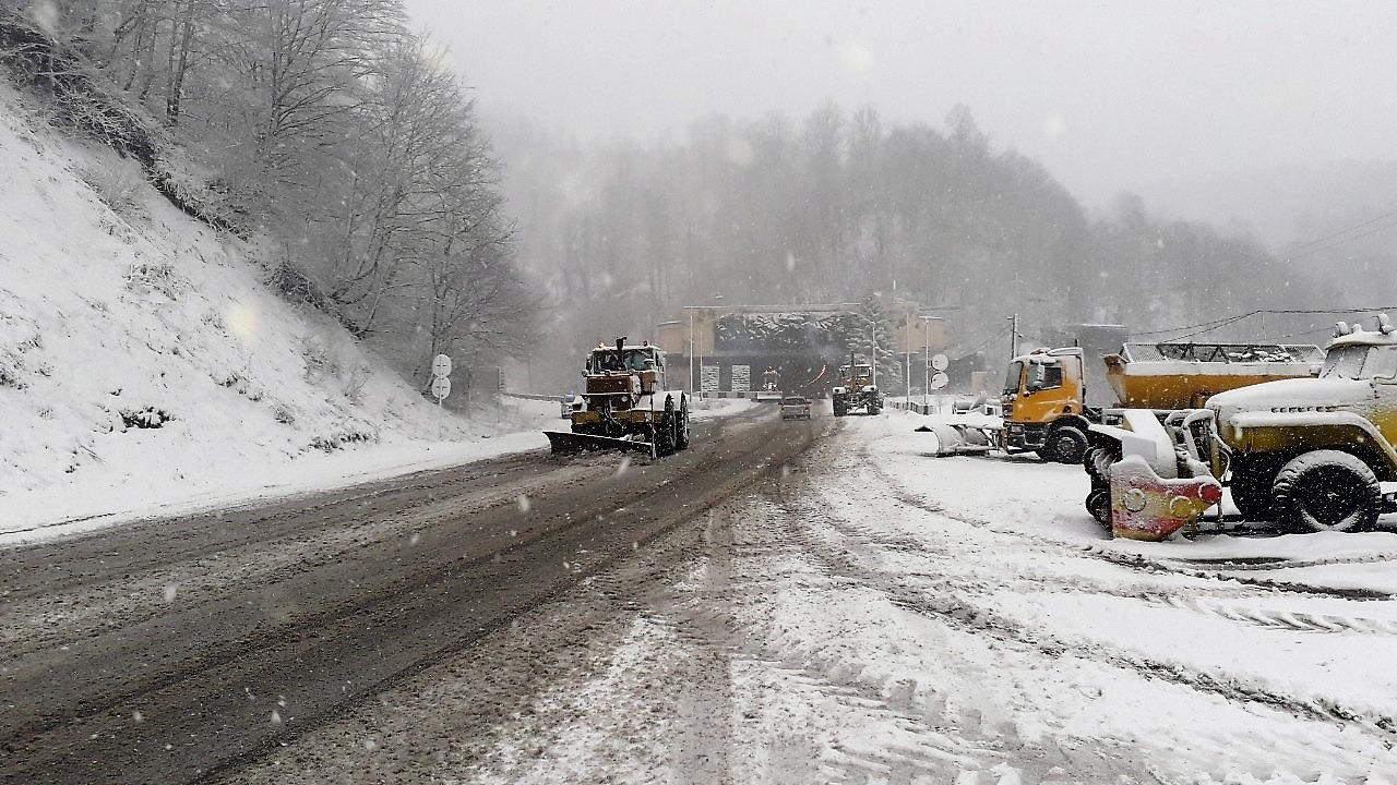 სურამის სატრანსპორტო კვანძი-ბორითის მონაკვეთზე მისაბმელიანი და ნახევრადმისაბმელიანი ავტოტრანსპორტის მოძრაობა აკრძალულია
