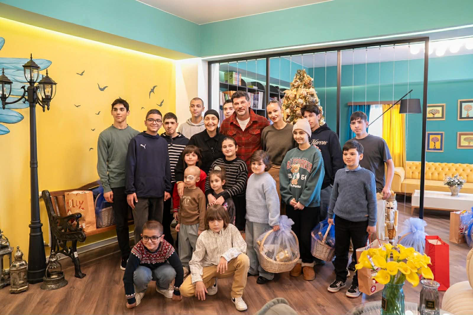 თბილისის მერი მეუღლესთან ერთად ბერი ანდრიას სახელობის ფონდს ეწვია