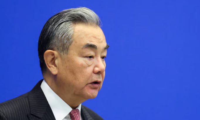 ჩინეთის საგარეო მინისტრი ნიკოლას მადუროს გასამართლებაზე - არ ვეთანხმებით, რომ რომელიმე ქვეყანას შეუძლია, მსოფლიო მოსამართლეობის პრეტენზია ჰქონდეს