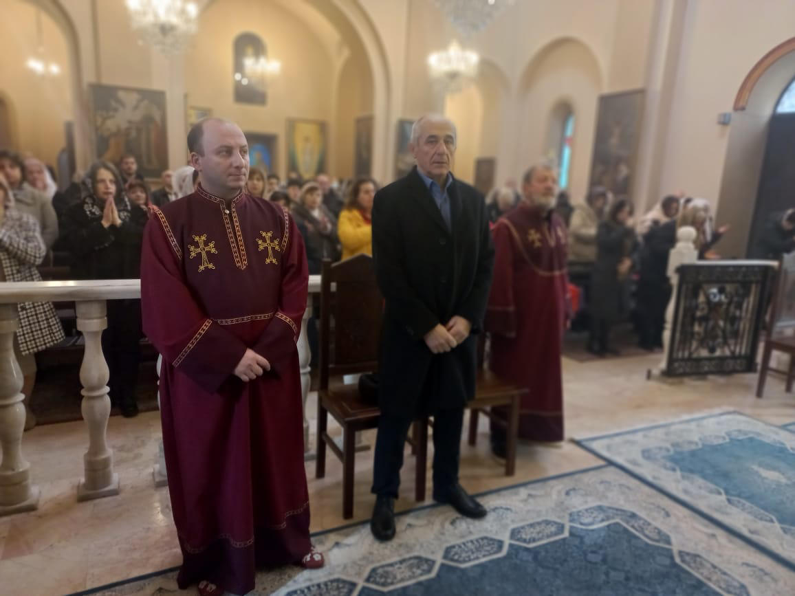 ბათუმში სომხური თემი შობას ზეიმობს