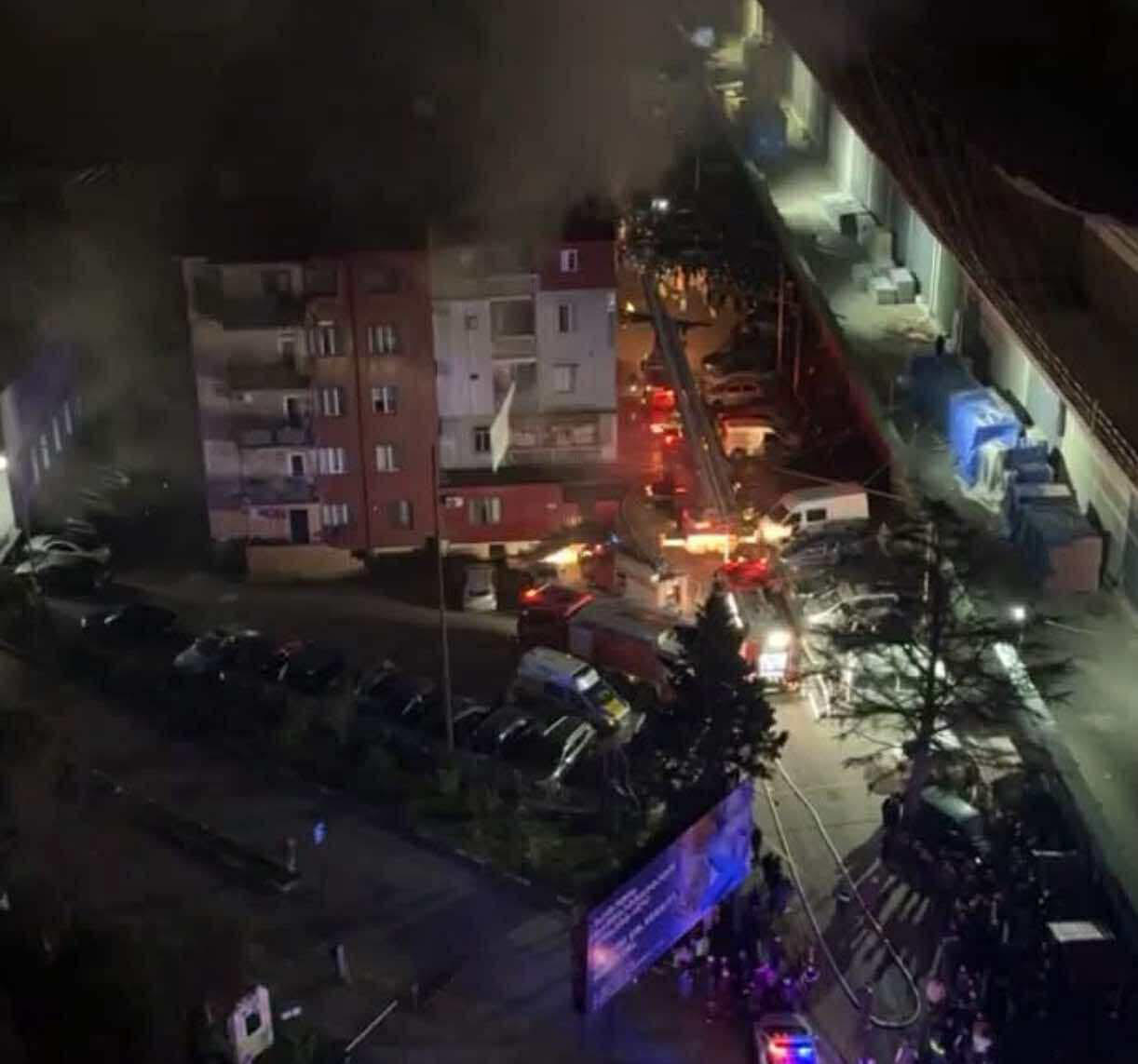 ბათუმში, ბაგრატიონის ქუჩაზე ბინაში ხანძარი ლიკვიდირებულია