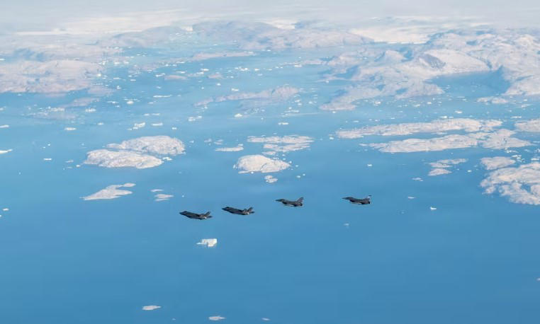 თეთრი სახლი - აშშ გრენლანდიაზე კონტროლის მოპოვების ვარიანტებს განიხილავს - სამხედრო ძალის გამოყენება გამორიცხული არ არის