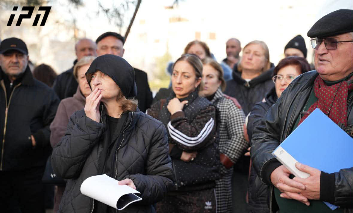 გენერალურ პროკურატურასთან გიგა ავალიანის ოჯახის წევრები და ახლობლები საპროტესტო აქციას მართავენ