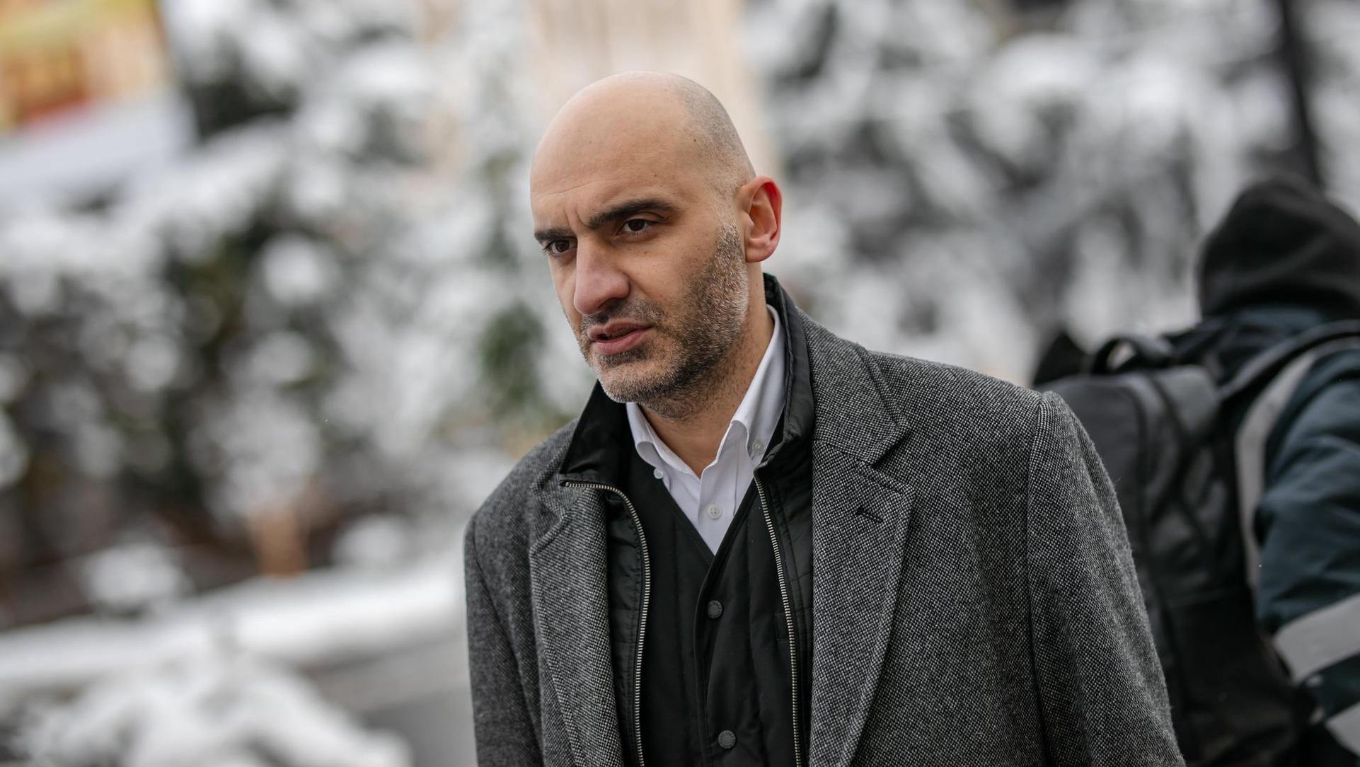 „თბილსერვის ჯგუფის“ დირექტორი - სტიქიის სალიკვიდაციო სამუშაოები მიმდინარეობს და მომდევნო 2-3 დღის განმავლობაში ყველა მონაკვეთის დამუშავება დასრულდება - უამრავი ხე არის დაზიანებული, რომელმაც სადენები დააზიანა