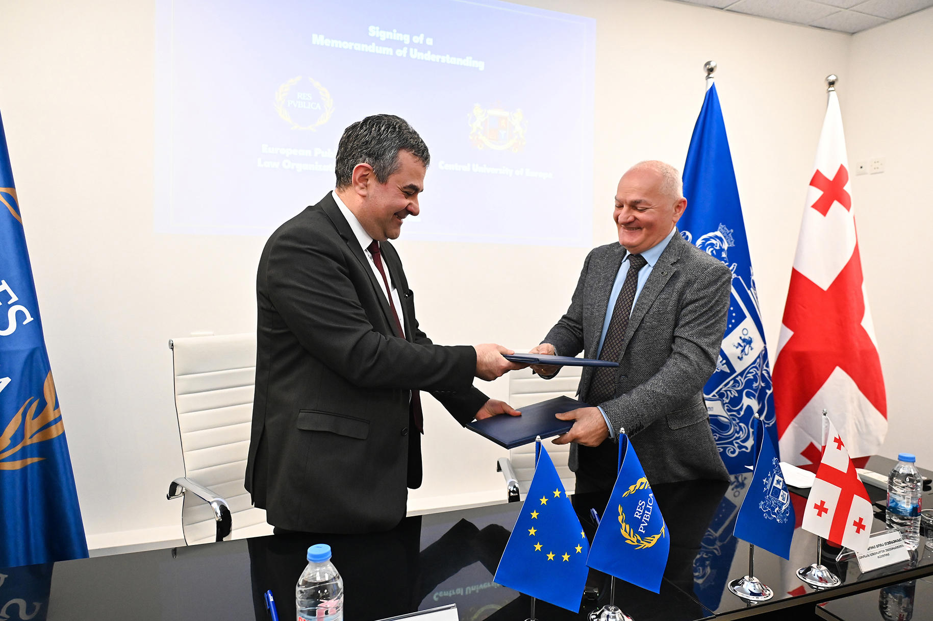 „ევროპის ცენტრალურ უნივერსიტეტსა“ და „ევროპის საჯარო სამართლის ორგანიზაციას“ შორის ურთიერთთანამშრომლობის მემორანდუმი გაფორმდა