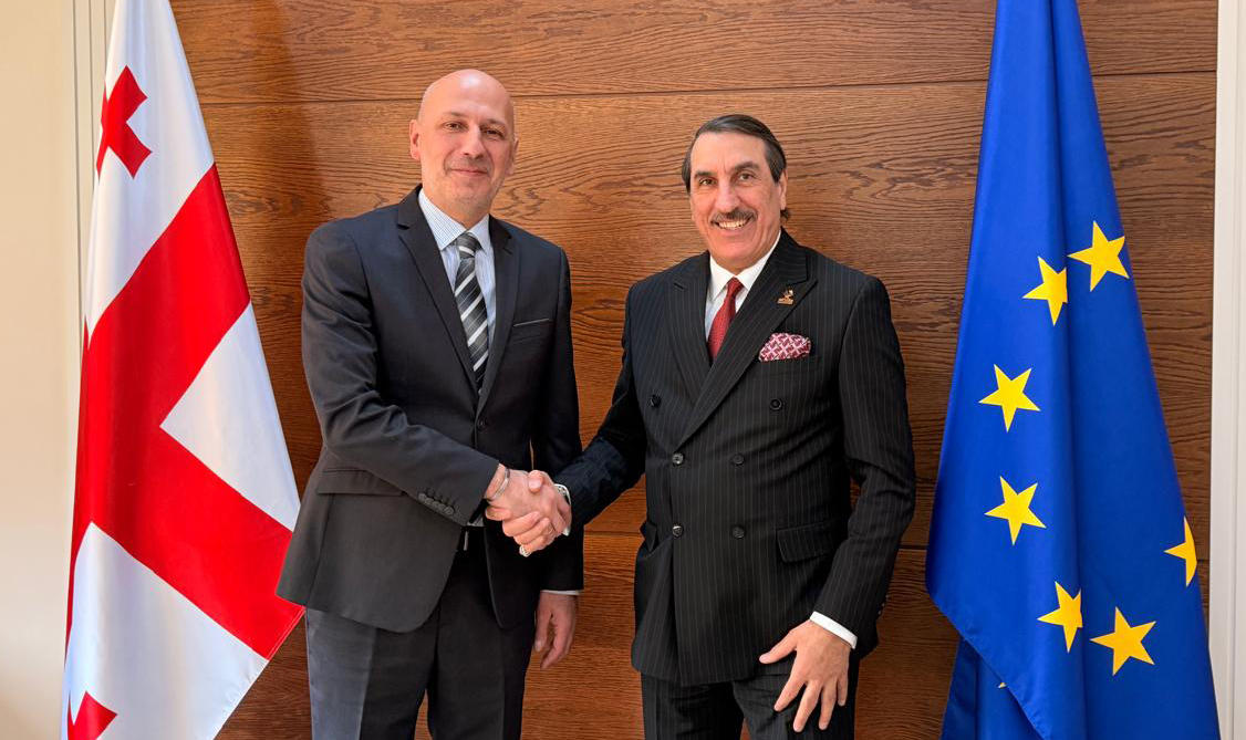 რელიგიის სააგენტოს თავმჯდომარე კატარის ელჩს შეხვდა