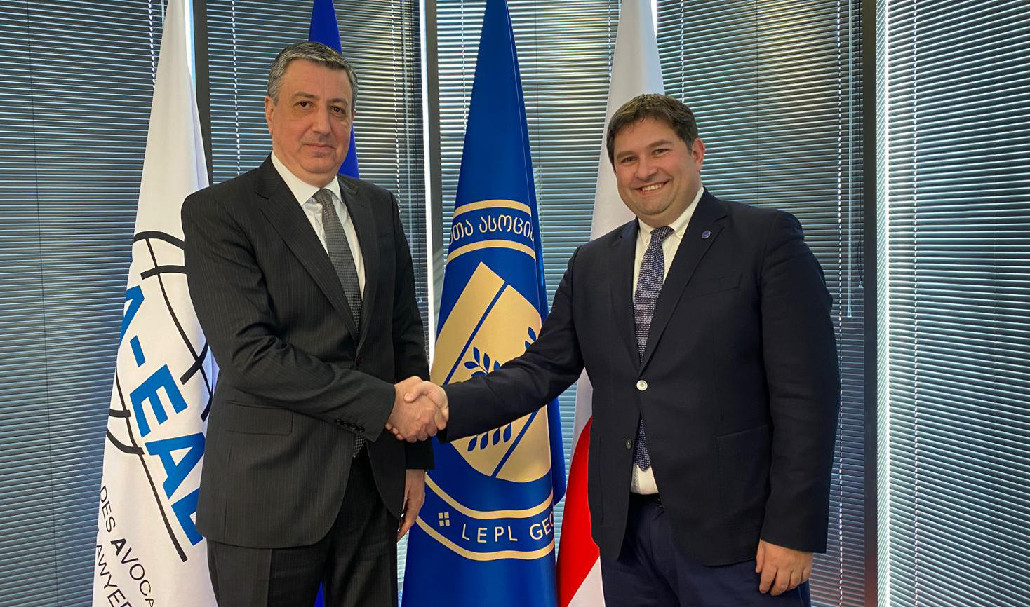 ადვოკატთა ასოციაციის თავმჯდომარემ აზერბაიჯანის ელჩს უმასპინძლა