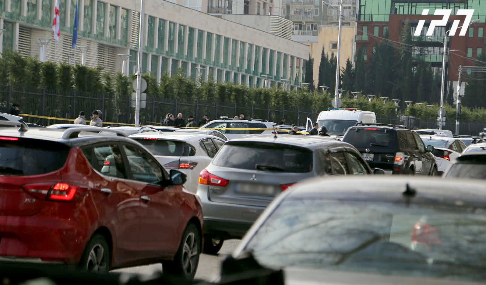 სუს-ი უწყების თანამშრომლის გარდაცვალებაზე - რამდენიმე თვის წინ, საზღვარგარეთ, ბარიატრიული ოპერაცია გაიკეთა, ამის გამო ჰქონდა ჯანმრთელობის პრობლემები - სამსახურში ადრე მოვიდა, როგორც ჩანს, აიღო იარაღი და გავიდა სამსახურის ტერიტორიიდან