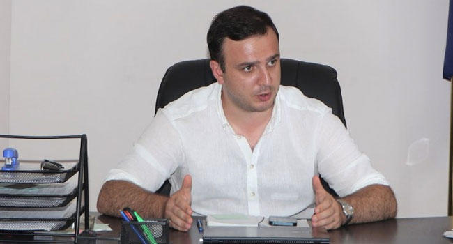 ჩოხატაურის საკრებულოს თავმჯდომარეს დავით შარაშიძეს პოლიციელზე ძალადობის საქმეზე ბრალდება წარედგინა