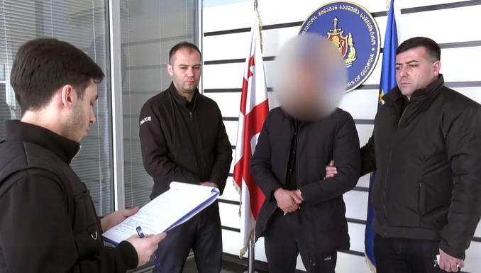 ქვემო ქართლის პოლიციამ ცოლად შერთვის მიზნით თავისუფლების უკანონო აღკვეთისა და გაუპატიურების ბრალდებით 3 პირი დააკავა