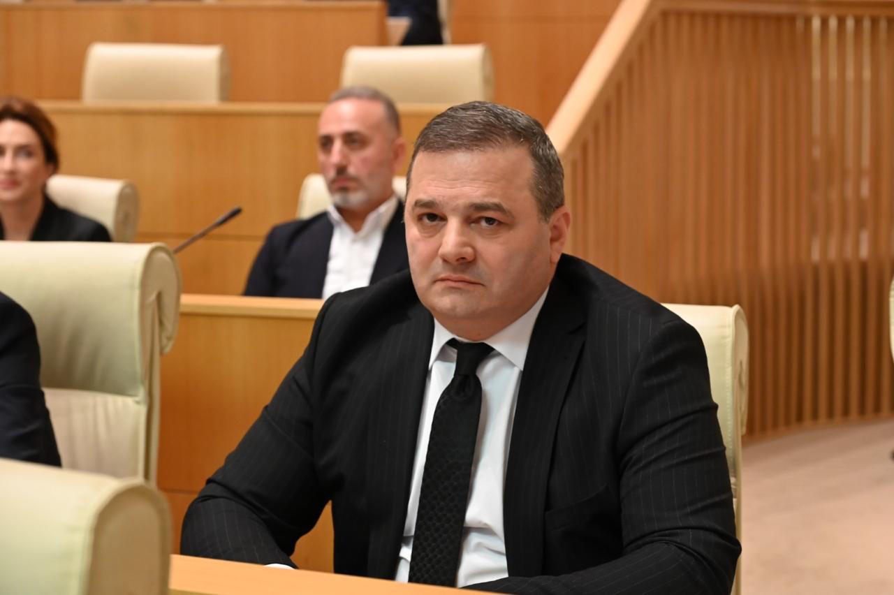 შალვა კერესელიძე კახა გულედანს - სამინისტროს შექმნის დღიდან არსად ჩანდით, სიახლეებს არ ამბობდით, არც სოფლად, არც მთაში თუ ბარში - თქვენი გაკეთებული რეალური საქმეები ვერსად ვნახეთ, ბიუროკრატიული და კორუფციული შემთხვევები - ბევრგან