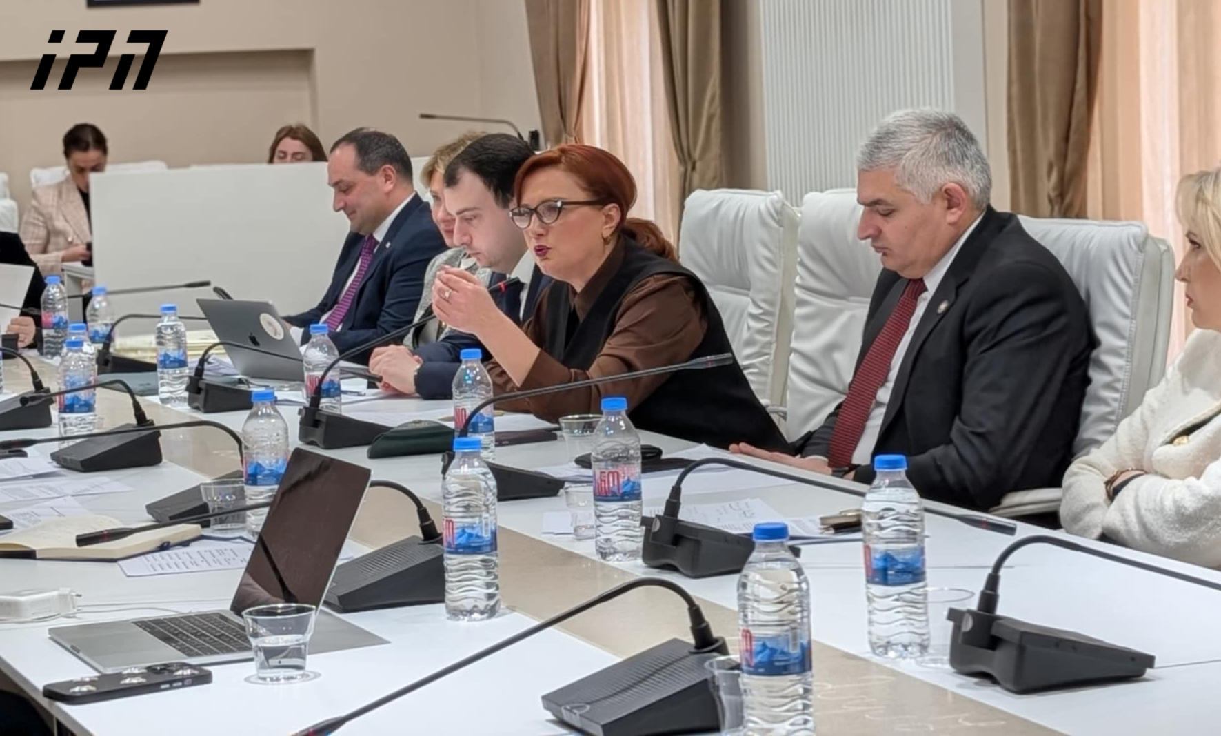 განათლების მინისტრის მოადგილე - ბევრს ვმუშაობთ იმაზე, რომ სასკოლო ფორმა ხელმისაწვდომი იყოს ფინანსურადაც და ფიზიკურადაც, ლოკაციურ ნაწილში - სოციალურად დაუცველებს სასკოლო ფორმას სახელმწიფო შეუძენს