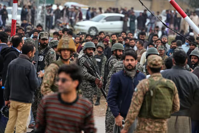 ისლამაბადში, მეჩეთში განხორციელებულ აფეთქებაზე პასუხისმგებლობა „ისლამურმა სახელმწიფომ“ აიღო