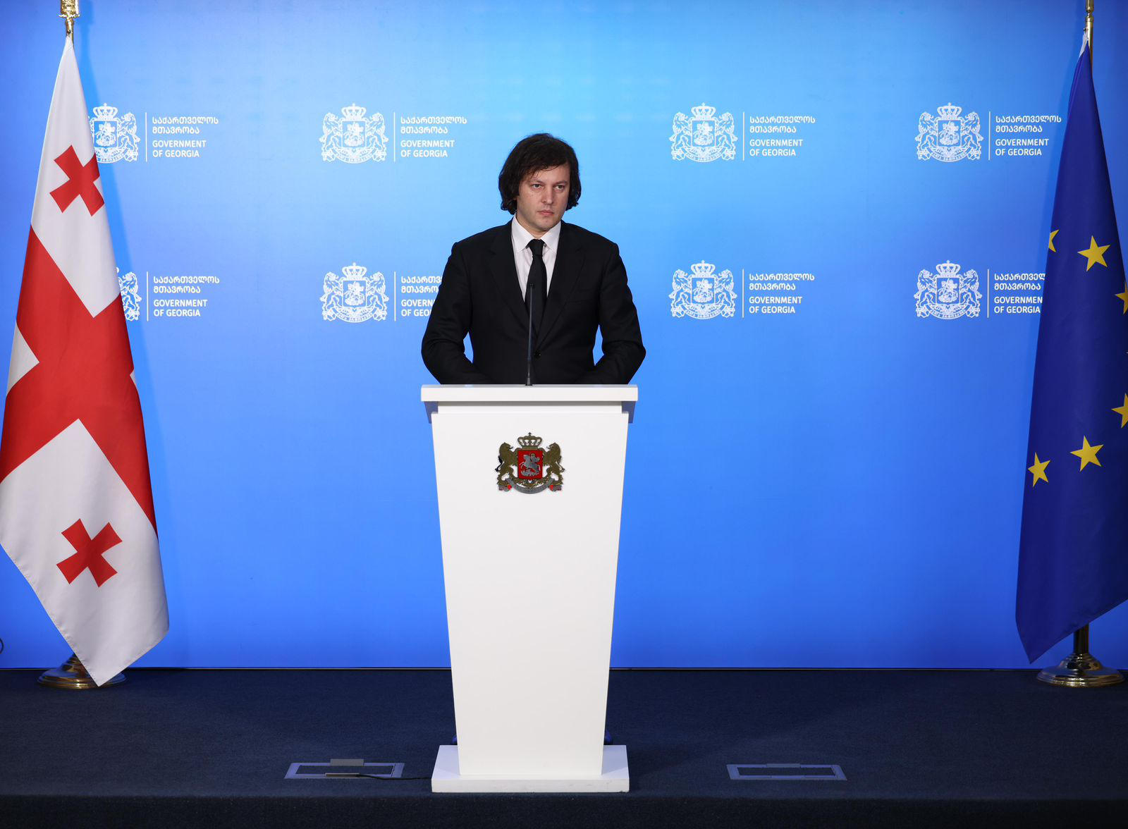 ირაკლი კობახიძე - სერიოზული პრობლემების წინაშე დგას დღეს ევროკავშირი, მათ შორის მიგრაციის კუთხით - ევროპულმა ბიუროკრატიამ, მათ შორის აბსოლუტურად გაუმართლებელმა მიგრაციულმა პოლიტიკამ, ევროკავშირი აქამდე თავად მიიყვანა