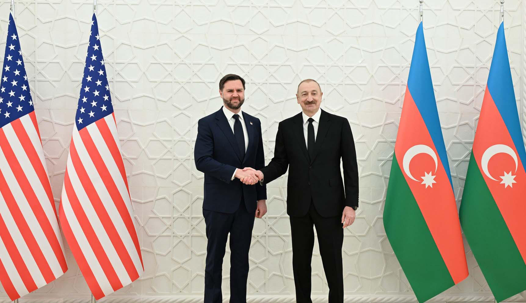 ჯეი დი ვენსი - კეთილდღეობას შევქმნით იქ, სადაც მხოლოდ ომი და კონფლიქტი იყო - აშშ-სა და აზერბაიჯანს ხანგრძლივი მნიშვნელოვანი სტრატეგიული პარტნიორობა აქვთ, აზერბაიჯანი ერთ-ერთი ბოლო ქვეყანა იყო, რომელიც ავღანეთიდან გავიდა