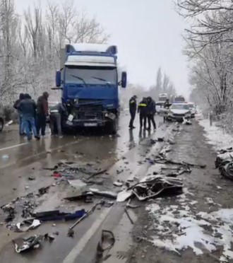 რუსთავი-ლილოს გზაზე, ავტოსაგზაო შემთხვევას 3 ადამიანი ემსხვერპლა