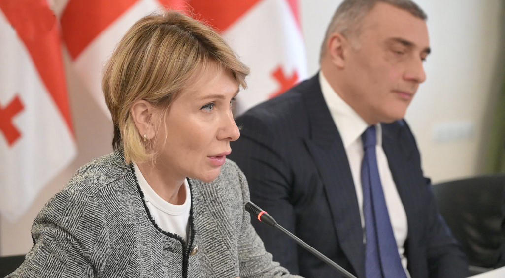 ნინო წილოსანი მწარმოებლებს - ადამიანებს უწევთ, სად როდის რა აქციაა, მაღაზიებში იმის მიხედვით შევიდნენ და იყიდონ პროდუქცია ანუ აქციიდან აქციამდე უწევთ გაიტანონ თავი - ხელფასები 20-დან 25 %-მდე გაიზარდა და იდენტურად გაიზარდა პროდუქტების ფასები