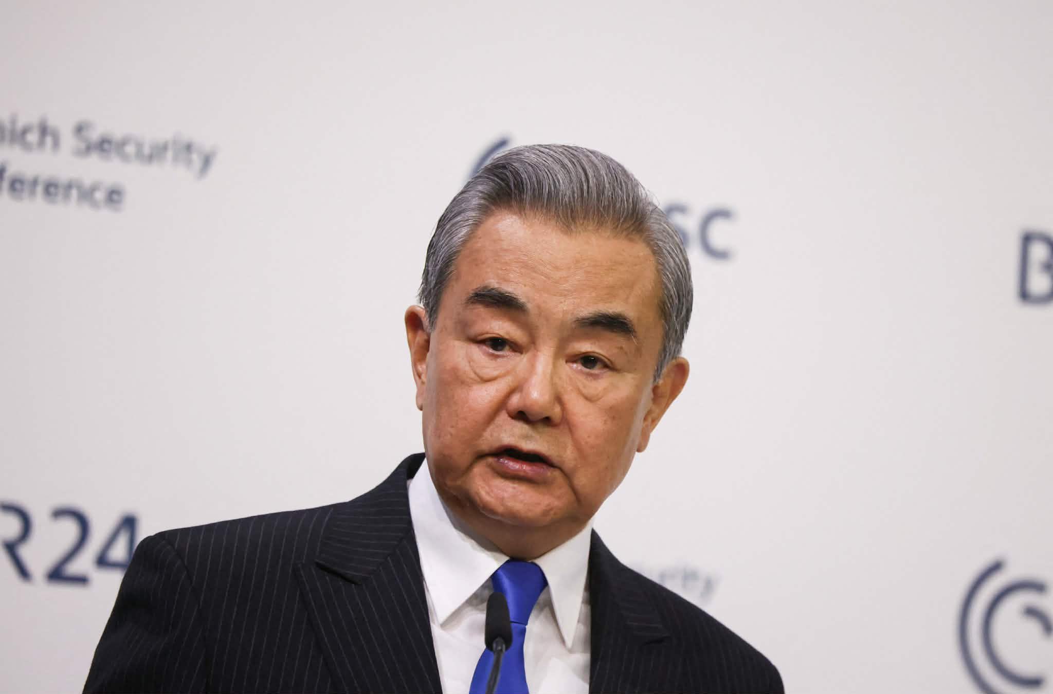 ჩინეთის საგარეო საქმეთა მინისტრი - უკრაინის კონფლიქტის მოგვარების პროცესში ევროპა ჩართული უნდა იყოს