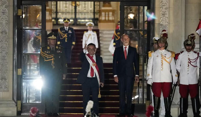 პერუს კონგრესმა ქვეყნის დროებითი პრეზიდენტი აირჩია