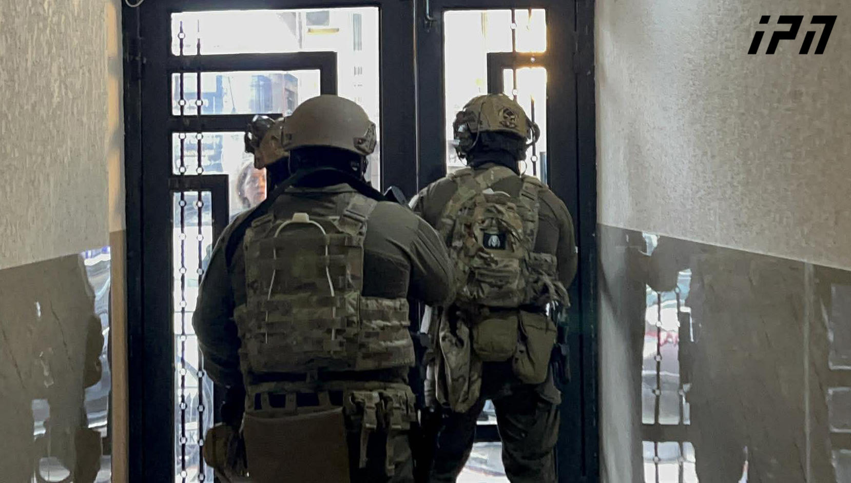 ბათუმში, ერთ-ერთ საცხოვრებელ კორპუსში სპეცოპერაცია მიმდინარეობს