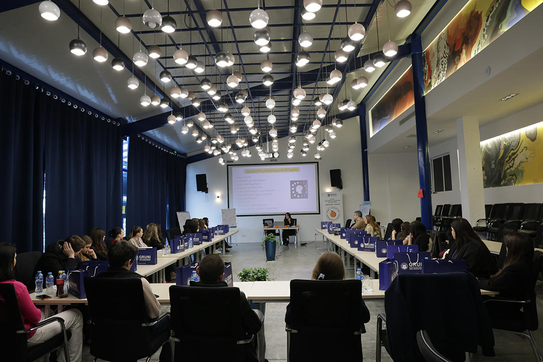 გრიგოლ რობაქიძის უნივერსიტეტი - ზამთრის სკოლა 2026 „ეფექტური კომუნიკაცია, მოლაპარაკების ხელოვნება“ წარმატებით დასრულდა