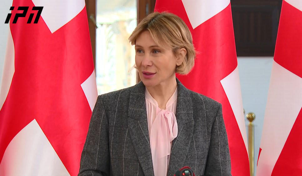 ნინო წილოსანი კითხვაზე: აპირებს თუ არა მთავრობა ირანში მიმდინარე პროცესებზე საგანგებო სხდომის გამართვას - რასაც სომხეთი აკეთებს, იმავეს ნამდვილად არ ვაპირებთ, სომხეთის პრემიერ-მინისტრი „ჩებურეკსაც“ ჭამდა