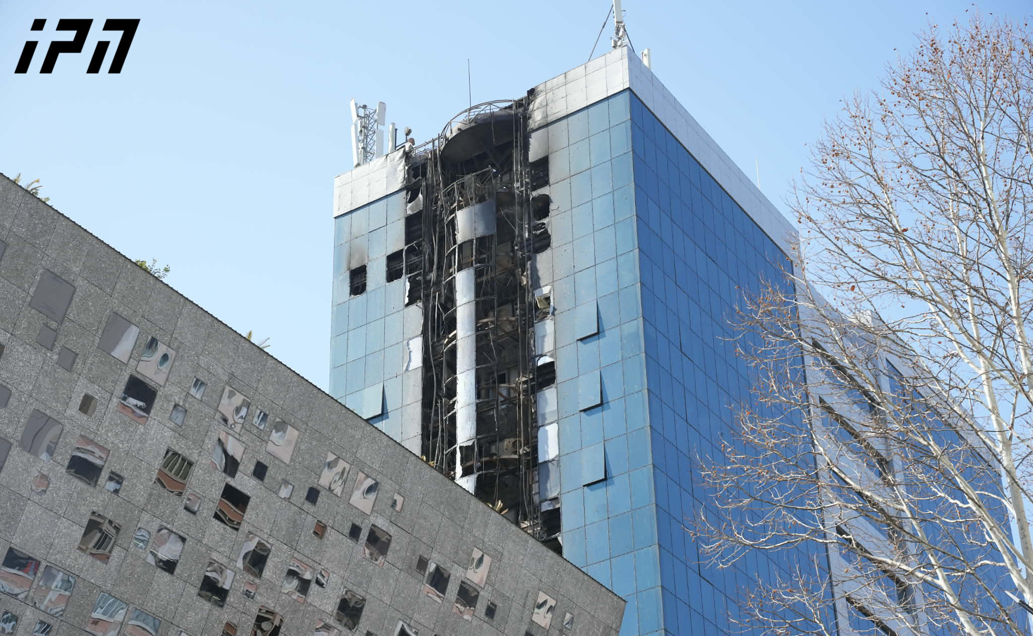 შსს - „ლიბერთი ბანკის“ შენობის ერთ-ერთ სართულზე სარემონტო სამუშაოებისას გამოყენებული იყო შედუღების აპარატი და სავარაუდოდ, მისგან წარმოქმნილმა ცეცხლის ნაპერწკლებმა გამოიწვიეს აალება - დაწყებულია გამოძიება