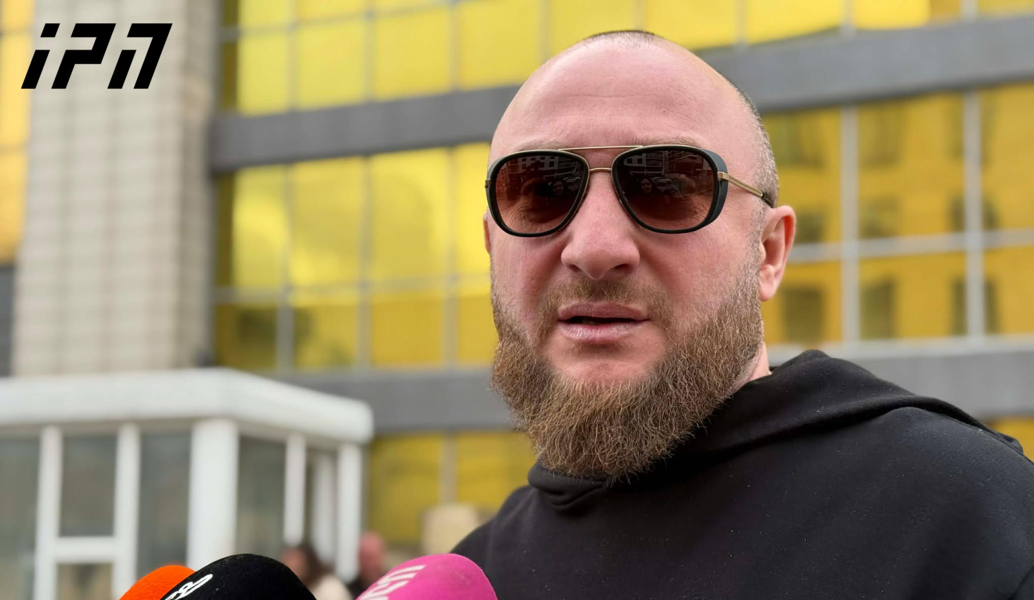 კოკა მორგოშია - ლევან ჯანგველაძე მეუბნებოდა, ოთარ ფარცხალაძეს ჩემთან დაკავშირებით „ძალიან აქვს შფოთვებიო“ - ფარცხალაძის გარეშე ქალაქში არაფერი ხდებოდა, მას ჰქონდა ჩაბარებული თბილისის ქუჩა, საბაჟოც მისი იყო, პროკურატურაც, პოლიციაც