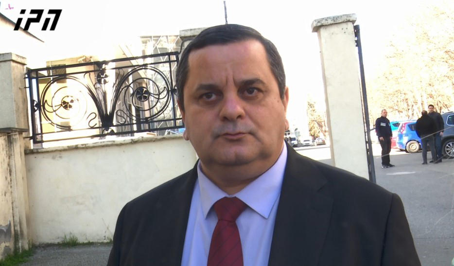 ადვოკატი - პროცესზე წარმოვადგინეთ ექსპერტიზის დასკვნა, სადაც ჯუანშერ ბურჭულაძის შემოსავლები მნიშვნელოვნად აღემატება მის მიერ გაწეულ ხარჯებს, რასაც ბრალდების მხარე გვედავება