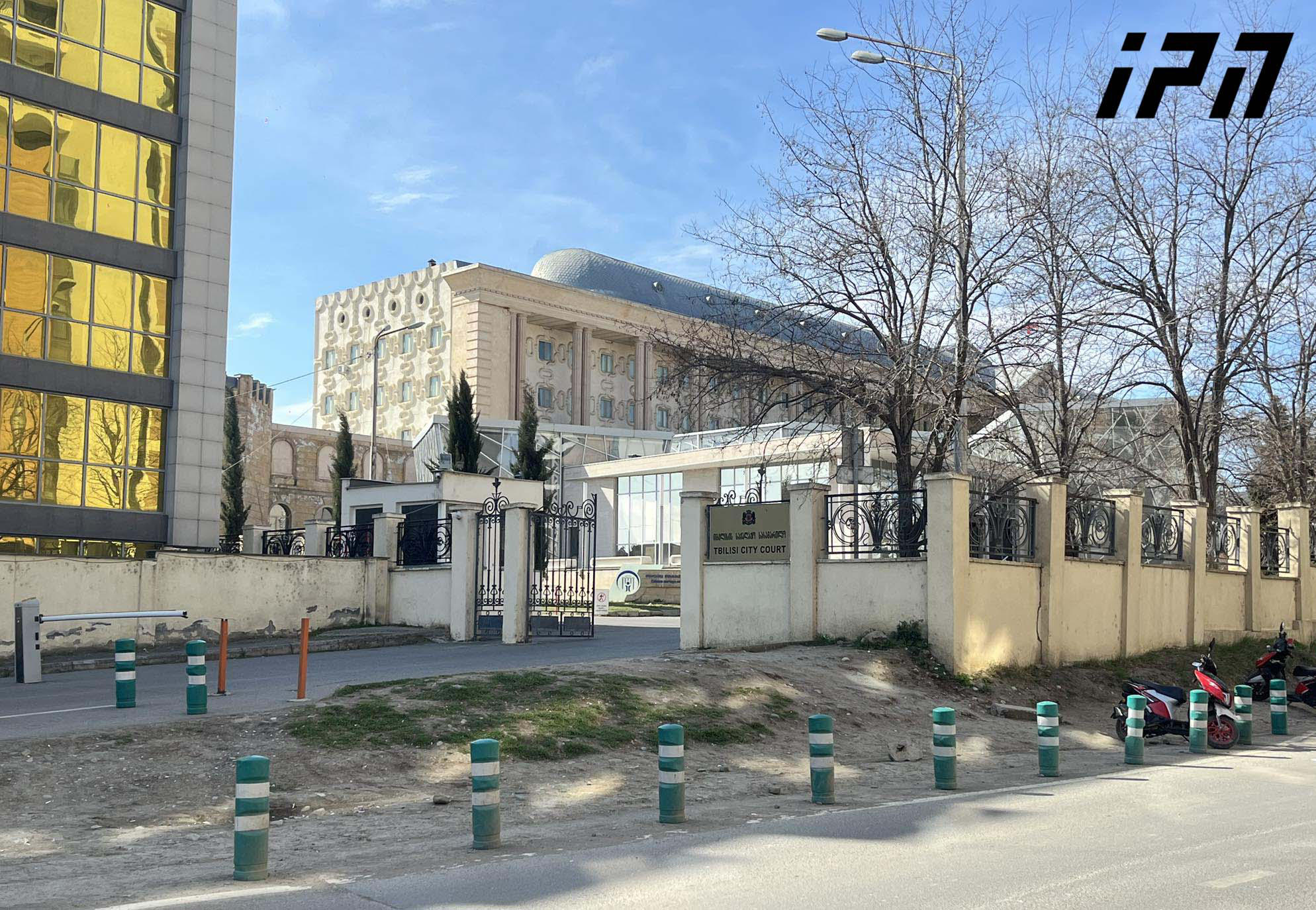 სუს-ში დაწყებული გამოძიების ფარგლებში სასამართლოში დაკითხვაზე თინა ხიდაშელი მივიდა