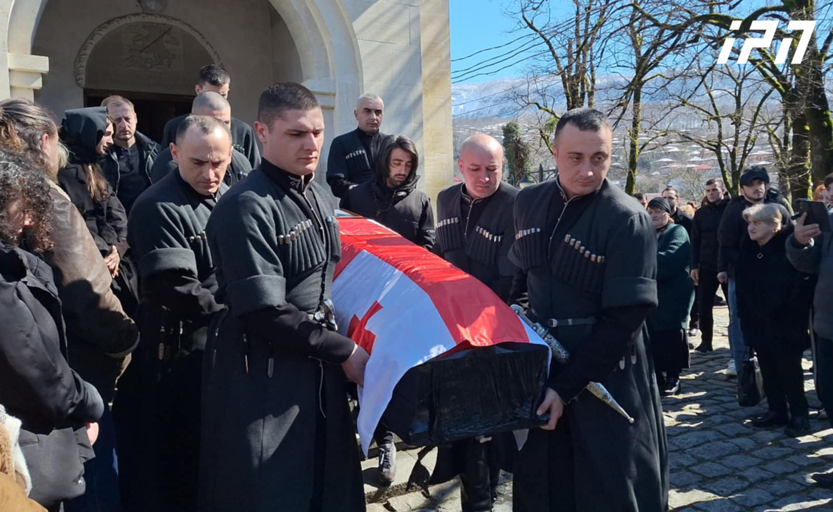 უკრაინაში დაღუპული ქართველი მებრძოლი მამუკა კეკელია დღეს, ტყიბულში დაკრძალეს