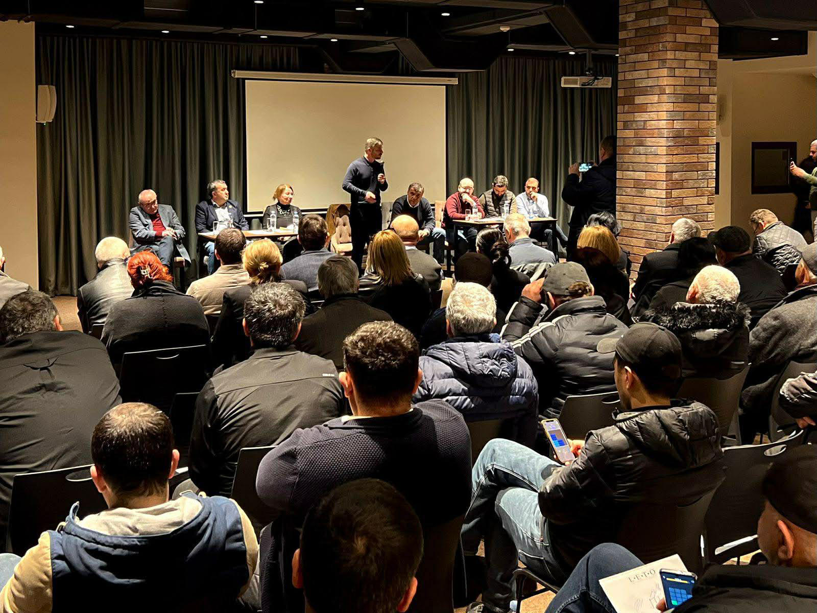 „ძლიერი საქართველო-ლელოს“ ლიდერები ზუგდიდში, სამეგრელოს რეგიონული ორგანიზაციის წევრებსა და ადგილობრივ ლიდერებს შეხვდნენ