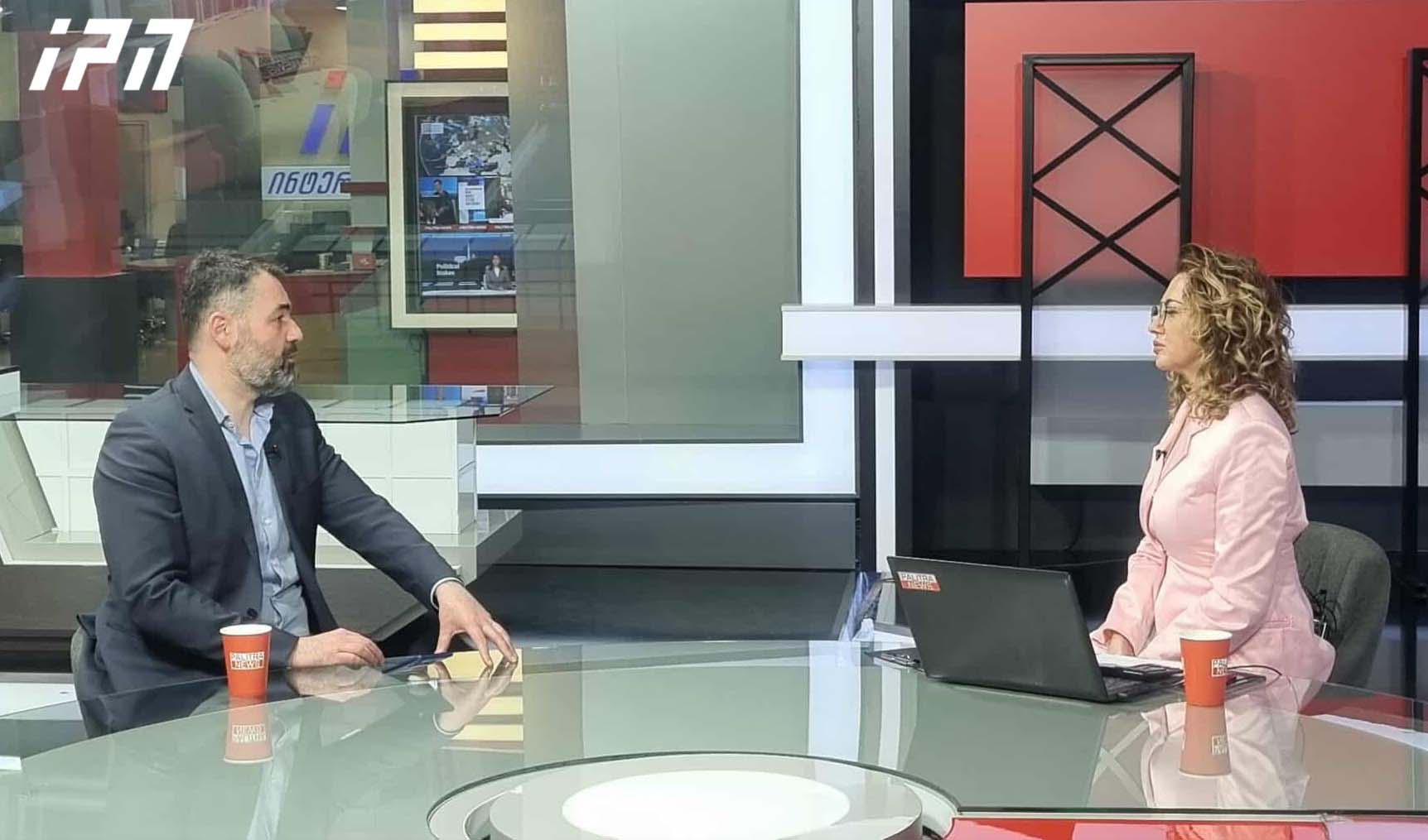 თენგო კირთაძე - „ლელოს“ განცხადება სისუსტეს აჩვენებს, მაშინ დაველაპარაკებით რეჟიმს, როცა აღარ ექნება შესაძლებლობა ტყვეებით ივაჭროს და პირობები დააყენოს, რაც თავისუფალ არჩევნებს გამორიცხავს - რაც შეეხება გახარიას პარტიას, პოლიტიკოსი რომ ხარ, შენი ადგილი უნდა იცოდე