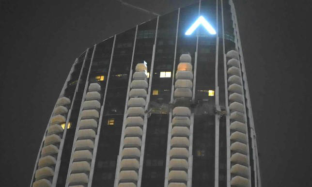 დუბაიში ირანული დრონი ცათამბჯენს შეეჯახა