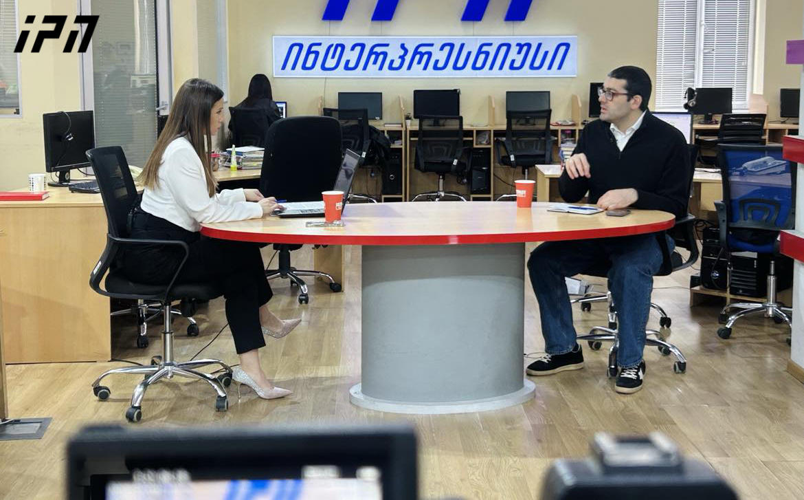 საბა ბუაძე - „ქართული ოცნება“ ეუთოს მისიას ყელმოღერებით პრეტენზიებს რომ უცხადებს, თავად რა გააკეთეს ფაქტების გამოკვლევისთვის და დამნაშავეების დასჯისთვის? - გამოიძიეს ვინ იყვნენ პირუტყვები, რომლებმაც ახალგაზრდებს სისხლიანი დღეები მოუწყვეს?