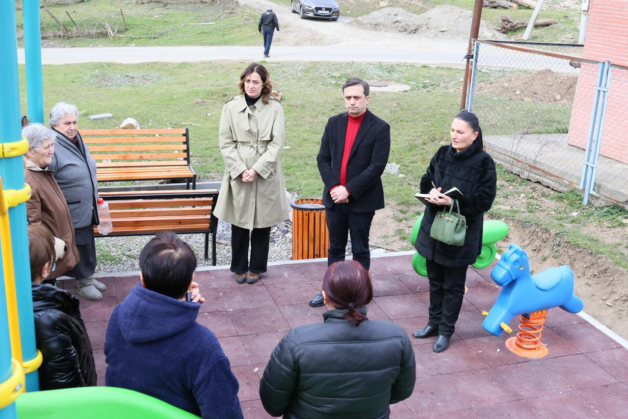 სახალხო დამცველი საოკუპაციო ხაზის მიმდებარე სოფლებში იმყოფებოდა